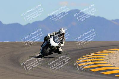 media/Oct-09-2022-SoCal Trackdays (Sun) [[95640aeeb6]]/Turn 12 (140pm)/